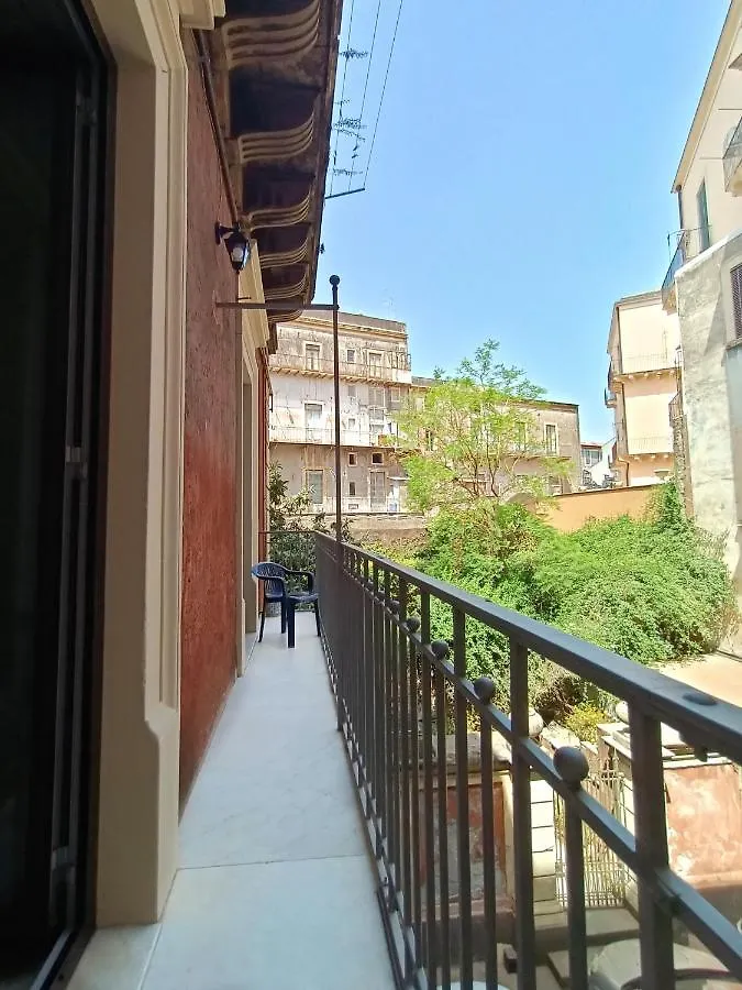 Stesicoro Art Home, In Centro Storico A カターニア 0*,